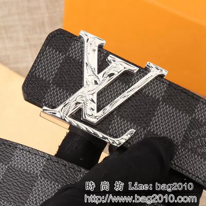 路易威登LV Monogram帆布 金色LV首字母帶扣 男士皮帶 LHG1651